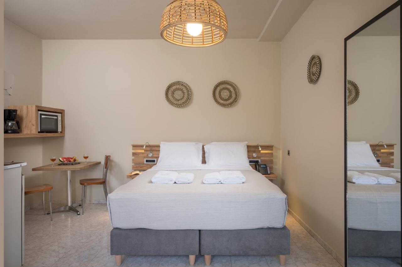 Sun Ray Studios Agia Marina  Екстер'єр фото
