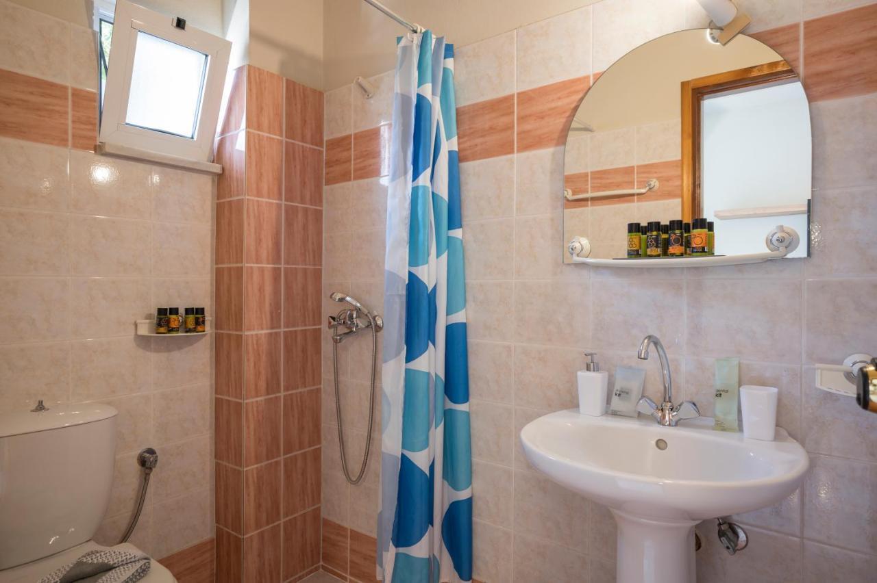 Sun Ray Studios Agia Marina  Екстер'єр фото